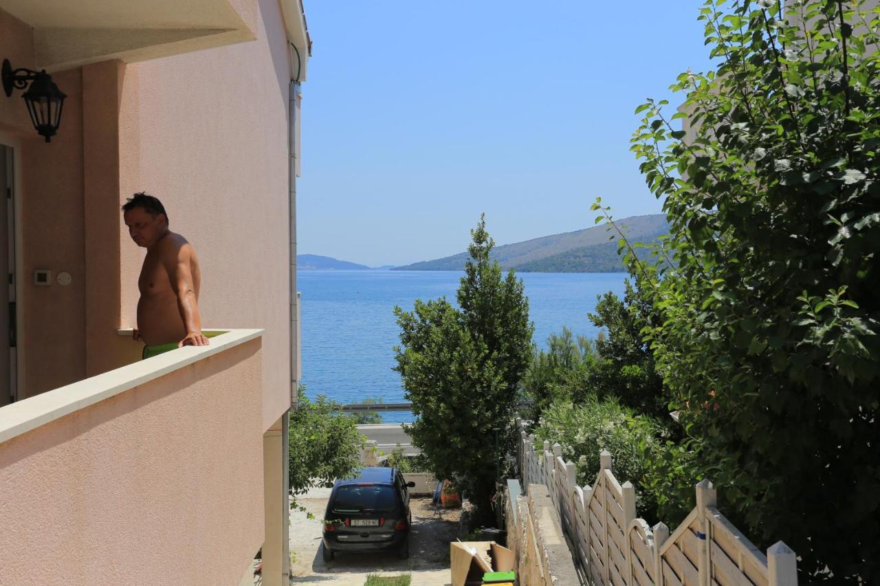 Apartments By The Sea Poljica, Trogir - 19316 Марина Екстериор снимка