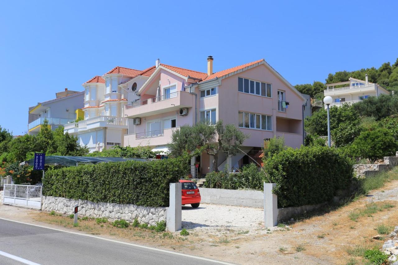 Apartments By The Sea Poljica, Trogir - 19316 Марина Екстериор снимка