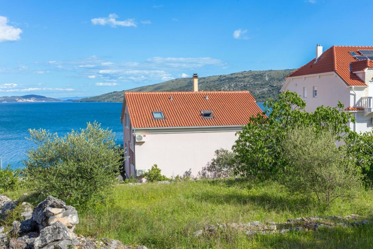 Apartments By The Sea Poljica, Trogir - 19316 Марина Екстериор снимка
